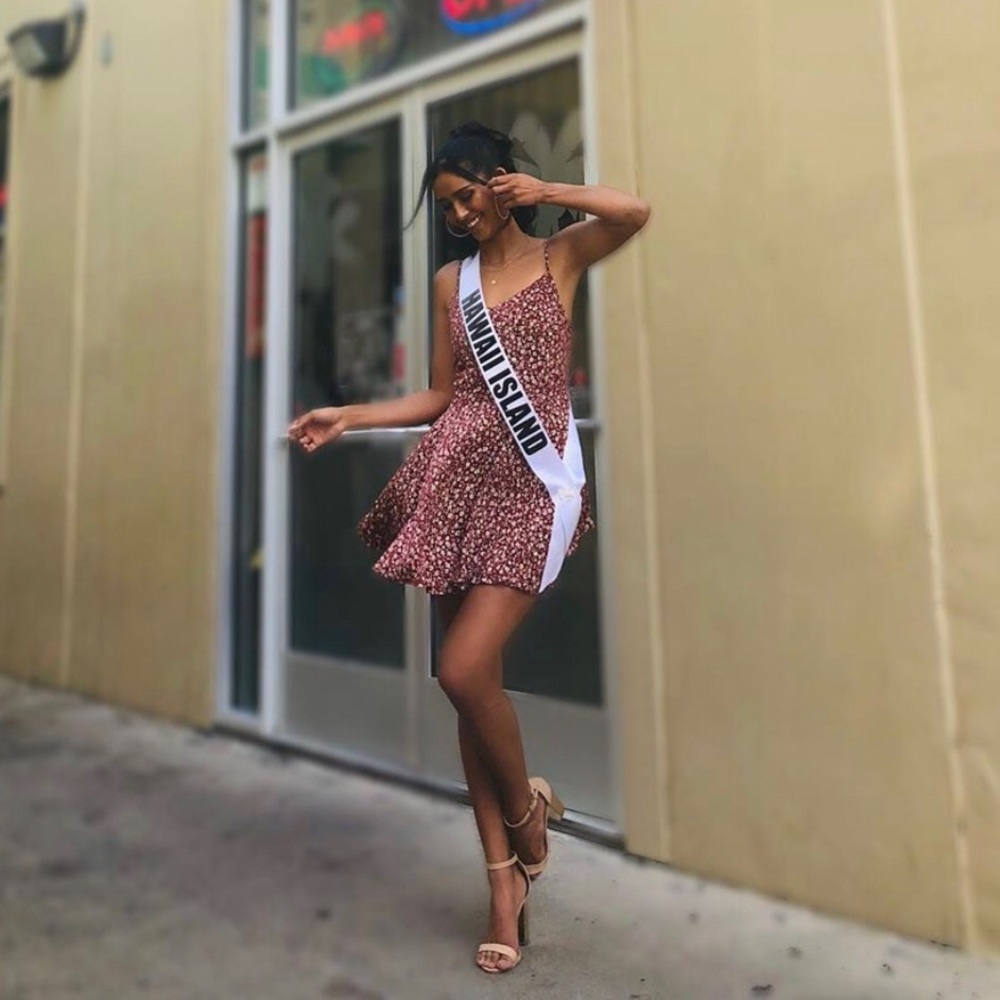 Mini dress